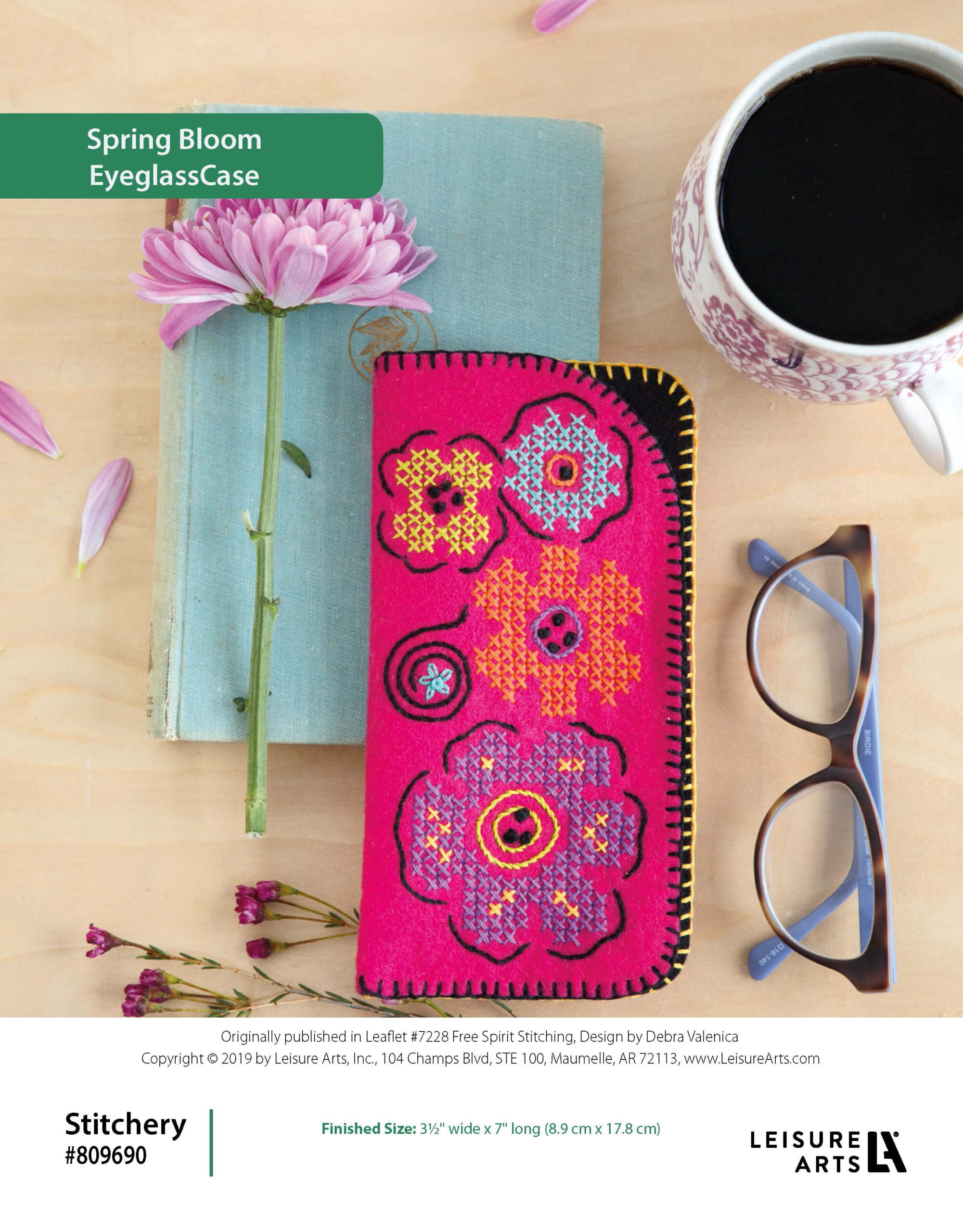 Leisure Arts Free Spirit Stitching Spring Bloom Eyeglass Case ePattern
